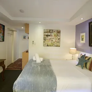 Hideaway Noosa Men Only 3* Peregian Beach